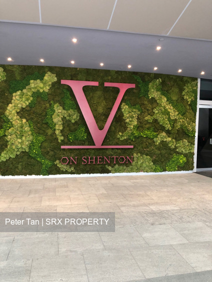 V On Shenton thumbnail photo